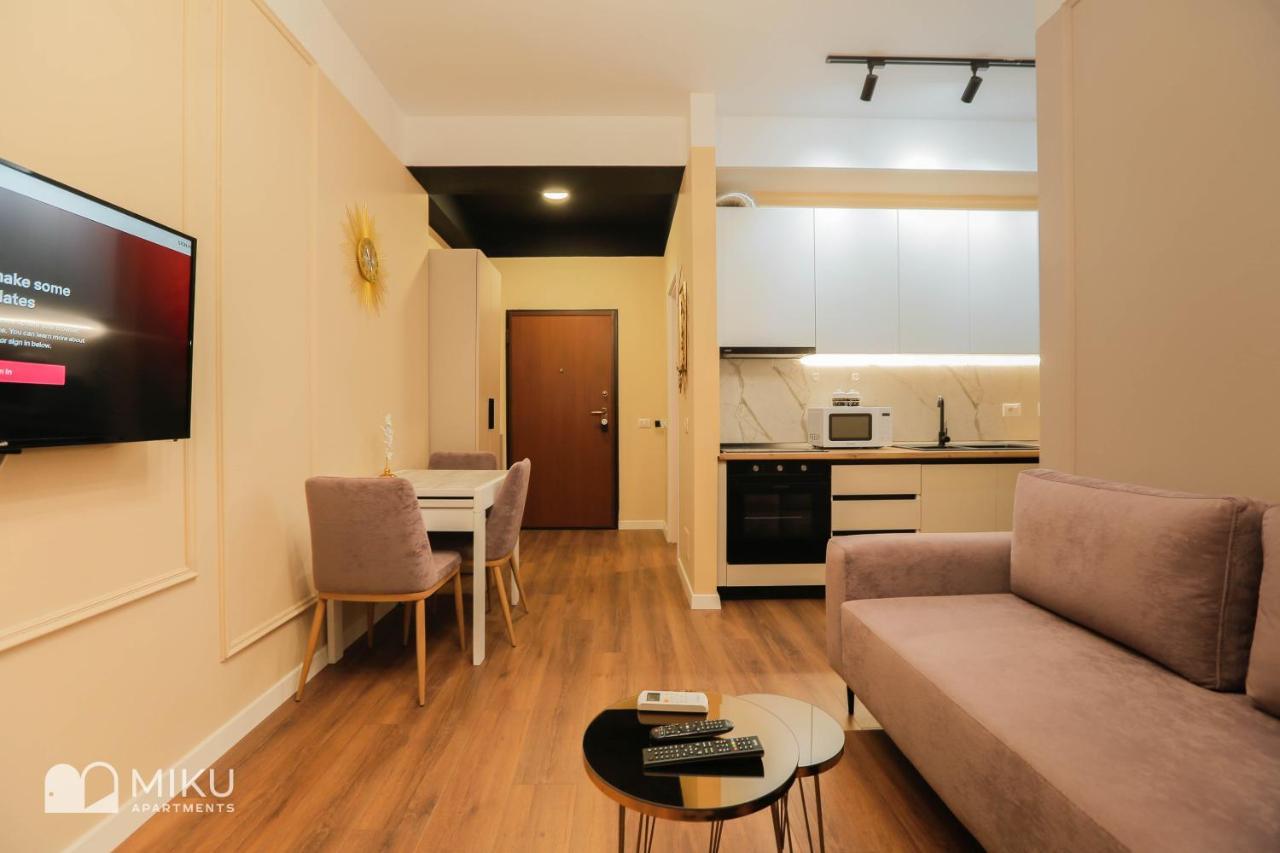 Miku Apartment-Perfect 1Bd At Komuna e Parisit Tirana Bagian luar foto