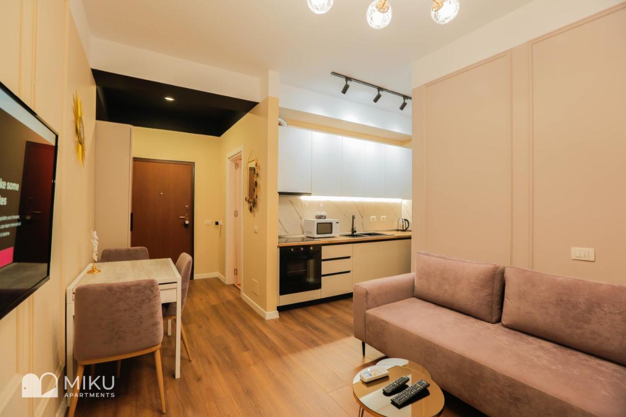 Miku Apartment-Perfect 1Bd At Komuna e Parisit Tirana Bagian luar foto