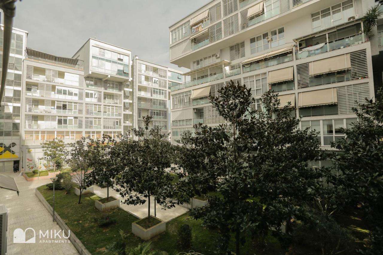 Miku Apartment-Perfect 1Bd At Komuna e Parisit Tirana Bagian luar foto