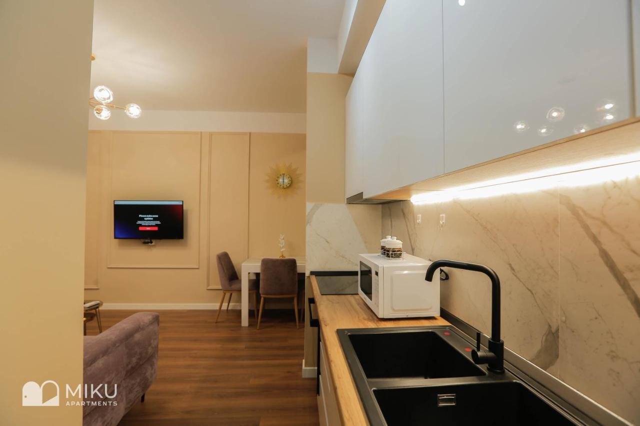 Miku Apartment-Perfect 1Bd At Komuna e Parisit Tirana Bagian luar foto