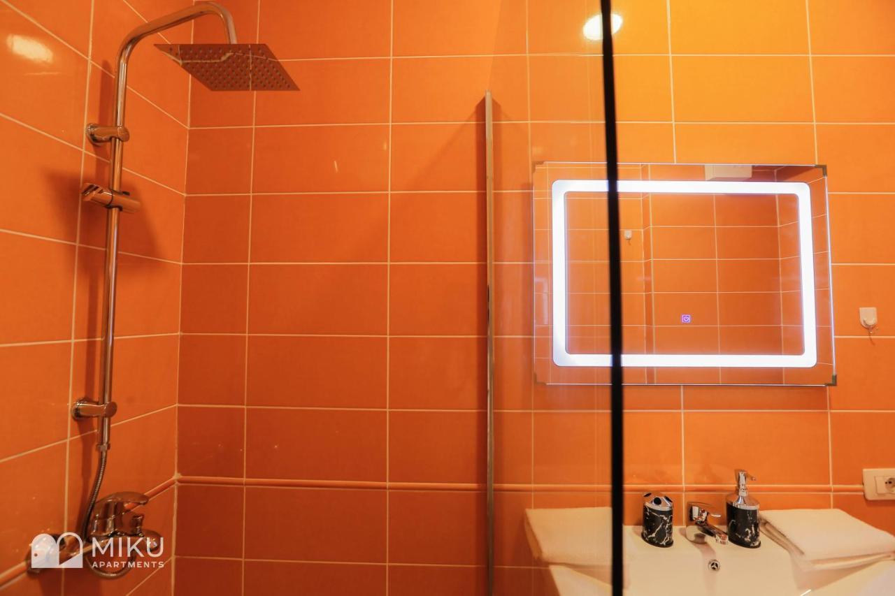 Miku Apartment-Perfect 1Bd At Komuna e Parisit Tirana Bagian luar foto