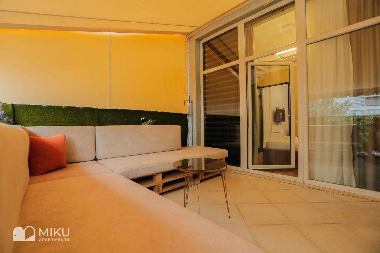 Miku Apartment-Perfect 1Bd At Komuna e Parisit Tirana Bagian luar foto
